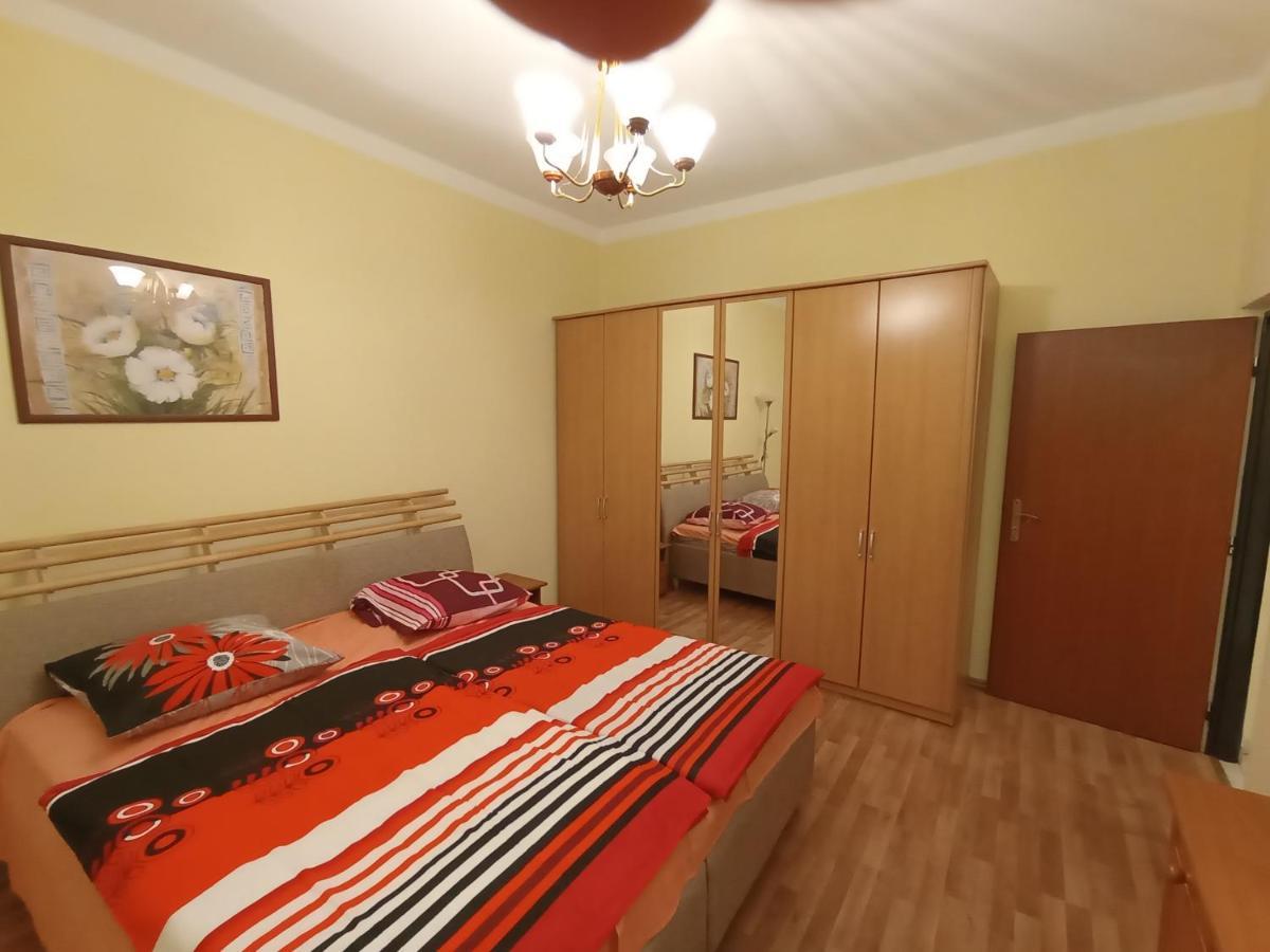 Apartments Captain Flint Prague Exterior photo